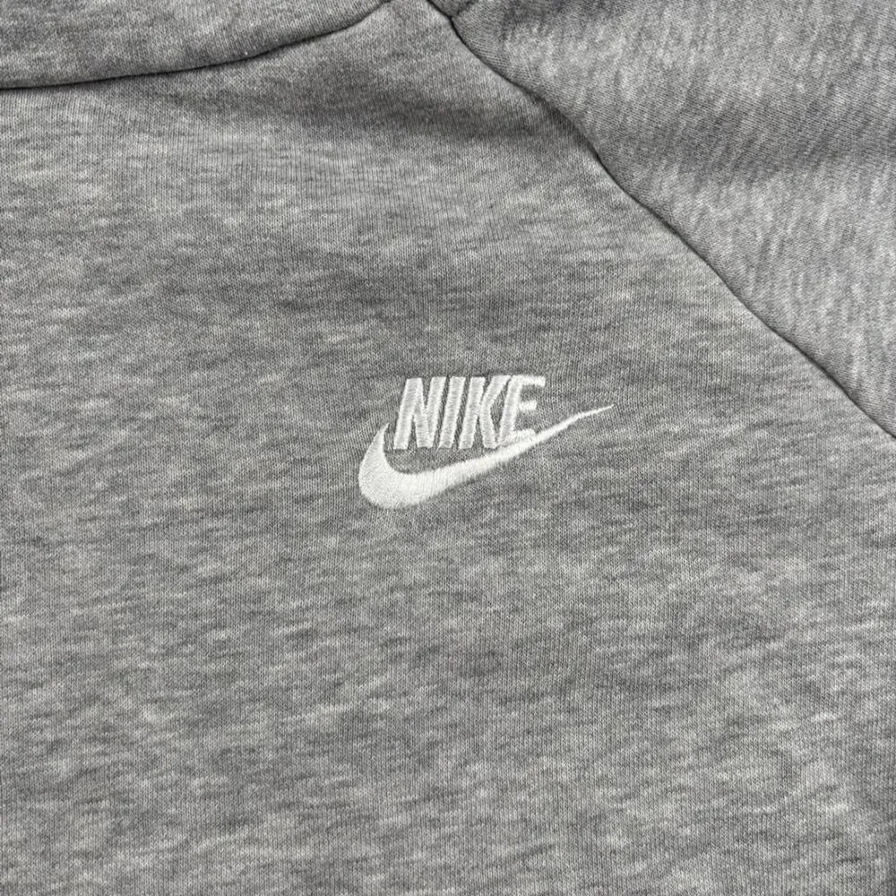 Nike Women’s Gray Cowl Neck Hoodie Size S Pullover Cozy Athleisure Sweatshirt